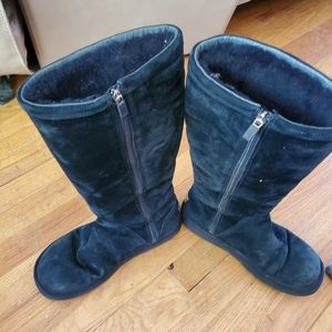 Black uggs tall